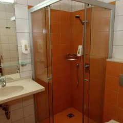 Отель Info Hotel Литва, Паланга - отзывы, цены и фото номеров - забронировать отель Info Hotel онлайн ванная