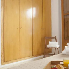 Отель SingularStays Juristas Испания, Валенсия - отзывы, цены и фото номеров - забронировать отель SingularStays Juristas онлайн комната для гостей фото 2