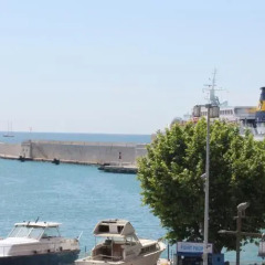 Отель Riviera Immo Partner - Quai Lunel пляж