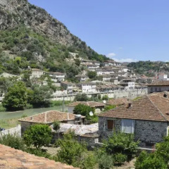 Hotel Gorica Берат приотельная территория