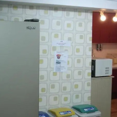 Отель MiNi Residence сейф в номере