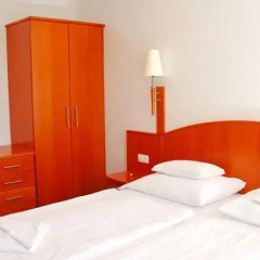 Szonyi Garden Hotel Pest фото 2