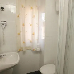 Szonyi Garden Hotel Pest ванная