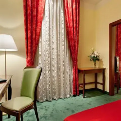 Отель EA Hotel Jelení dvur Prague Castle Чехия, Прага - 7 отзывов об отеле, цены и фото номеров - забронировать отель EA Hotel Jelení dvur Prague Castle онлайн удобства в номере фото 2