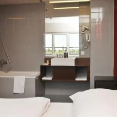 Отель Gartenhotel Altmannsdorf Low Budget Designhotel Австрия, Вена - отзывы, цены и фото номеров - забронировать отель Gartenhotel Altmannsdorf Low Budget Designhotel онлайн удобства в номере фото 2