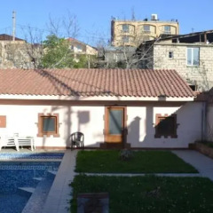 Отель Nork-Marash Villa бассейн