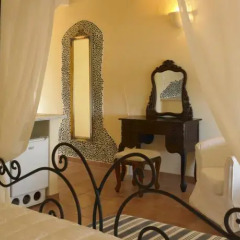 Отель Suites of the Gods Cave Spa интерьер отеля