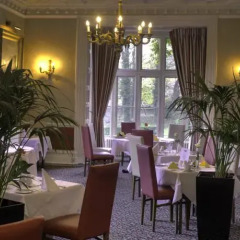 Monk Fryston Hall Hotel питание