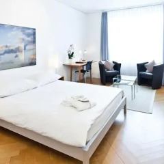 Апартаменты Jenatsch Apartments комната для гостей фото 4