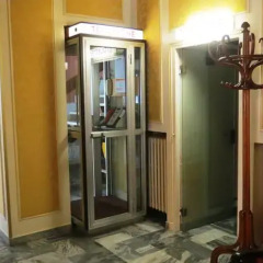 Hotel Busby фитнесс-зал