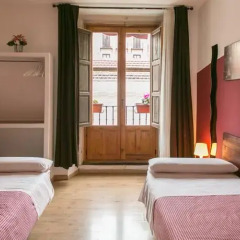 Отель Hostal La Casa de La Plaza Испания, Мадрид - отзывы, цены и фото номеров - забронировать отель Hostal La Casa de La Plaza онлайн спа фото 2