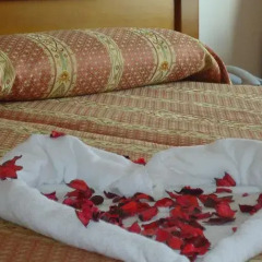 Hotel Argibay Эль-Грове сейф в номере