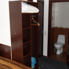Vabriku Hostel сейф в номере