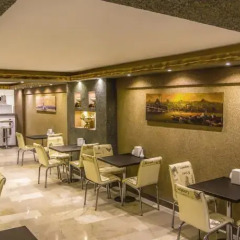 Отель Berlin Otel Nisantasi гостиничный бар
