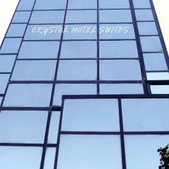 Отель Crystal Suites фото 3