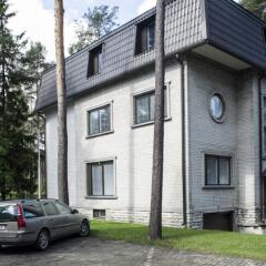 Отель Alexi Villa парковка