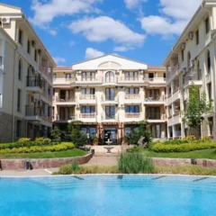 Апартаменты Apartment Ekaterina In Royal Bay Residence Свети Влас бассейн фото 2