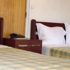Отель Pensao Residencial Camoes комната для гостей фото 5