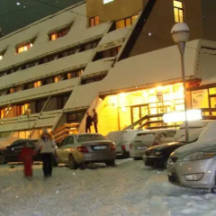 Hotel Ela парковка