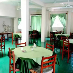 Отель Star Holiday Resort Шри-Ланка, Хиккадува - 2 отзыва об отеле, цены и фото номеров - забронировать отель Star Holiday Resort онлайн питание фото 2