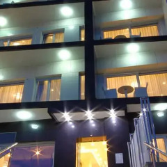 Отель Aparthotel Shine