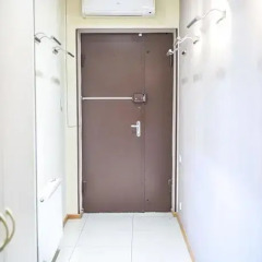 Апартаменты Sweet Home Apartment Тбилиси сейф в номере