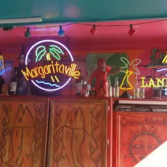 Lost Parrot Cabins Lostparrot Twitter