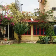 Апартаменты Accra Royal Castle Apartments & Suites Тема