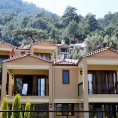 Alya Villa Hotel балкон