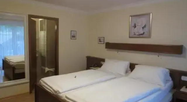 Parkhotel Ruhpolding - Hotel Garni, Varaa Hotelli Hotellit Baijeri pysäköinnillä, Pysäköinti