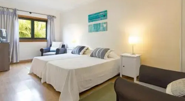 Anadia I by Travel To Madeira, Rezerwuj Hotel Hotele w Funchal z parkingiem, Parking