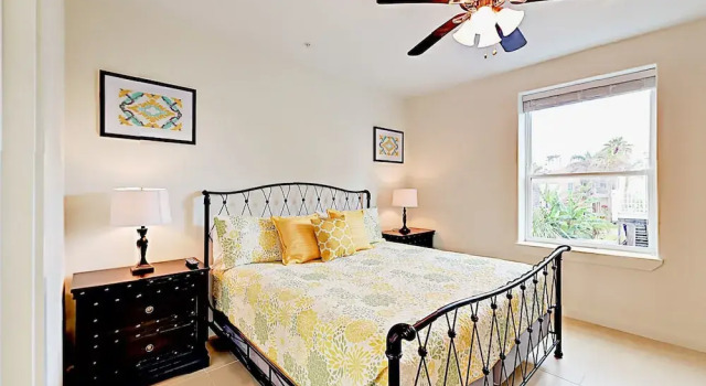 128 E. Amberjack Condo Unit 4, Buchen Sie Ferienwohnung Padre Island USA