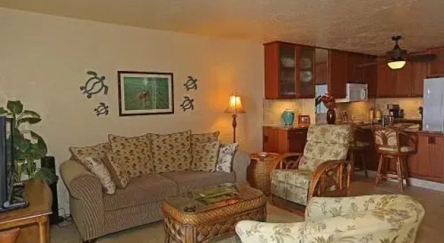 Alii Villas#128 Remodeled Oceanfront Unit with AC, Забронировать Отель Отели Каилуа-Кона с бассейном, Бассейн