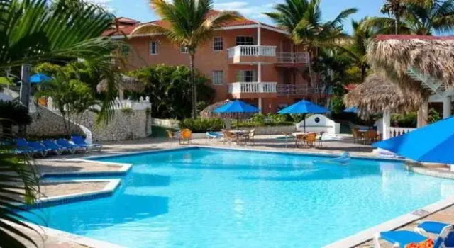 The Crown Suites at LHVC Resort
