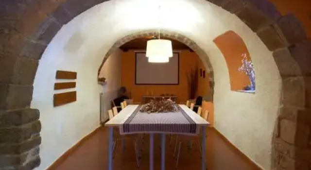El Nus de Pedra, Book Hotel Sant Marti de Llemena Girona