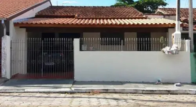 Simple Home, Забронировать Отель Сан-Себастьян Sao Sebastiao Coast, рядом с Пляж Arrastao Beach