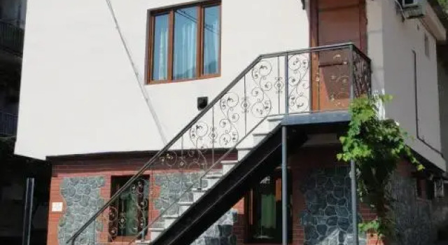 Nukri Guesthouse, Rezerwuj Hotel Borjomi Samckhe Javakheti