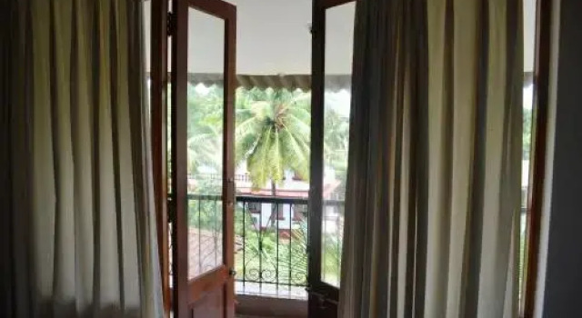 Rising Waves Holiday Homes, Prenota Hotel Hotel a Goa con parcheggio, Parcheggio