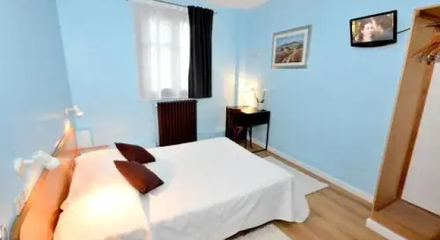 Hôtel de L'Ours, Varaa Hotelli Coulommiers 