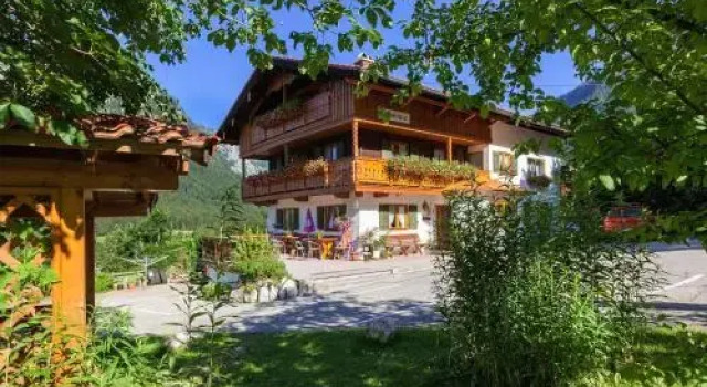 Gästehaus Kaltbachhäusl, Varaa Hotelli Hotellit Baijeri pysäköinnillä, Pysäköinti
