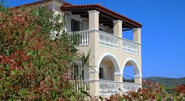 Casa Campanario