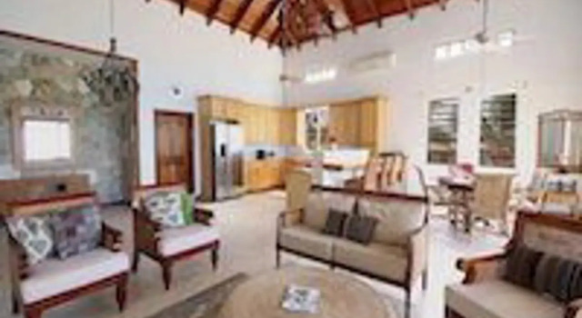 Seawater Villa, Book Villa Sommerhuse i The Valley, Hytte
