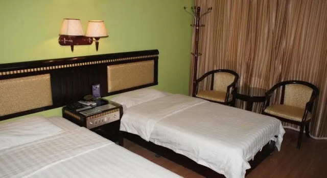 Lucky Clouds Hotel