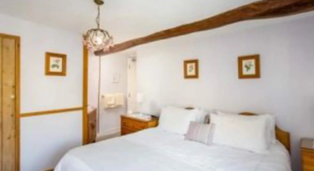 Cross Keys Cottage - Guest house, Забронировать Гостевой дом Отели в центре Стоу-он-зе-Волд с завтраком, отели в центре Стоу-он-зе-Волд с завтраком
