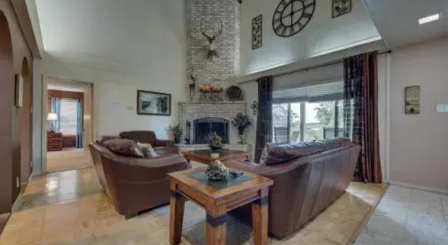1415 W. Lakeside Dr. - 4 Br Home, Prenota Hotel Canyon Lake Texas Hill Country