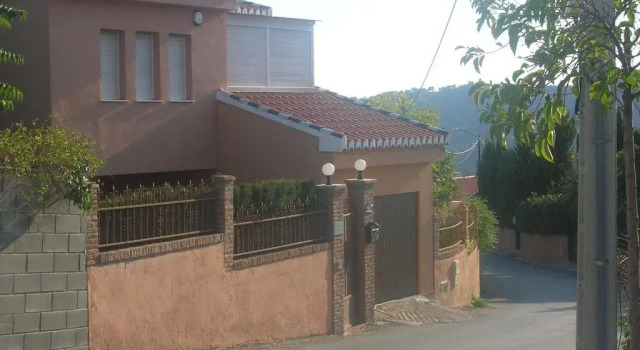 Casa Ghalia, Забронировать Отель Отели Сенес де ла Веги с бассейном, Бассейн