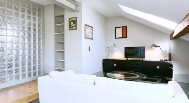 Domino Luxury Residence in City Center