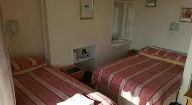 South View Guesthouse Swansea, Забронировать Отель Суонси Полуостров Гоуэр, рядом с Dylan Thomas Birth Place