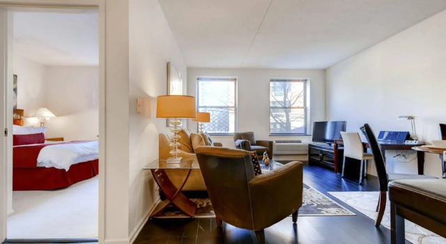 Global Luxury Suites at Seaside Way