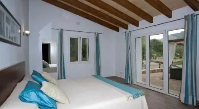 Petit Binibona, Book Hotel  